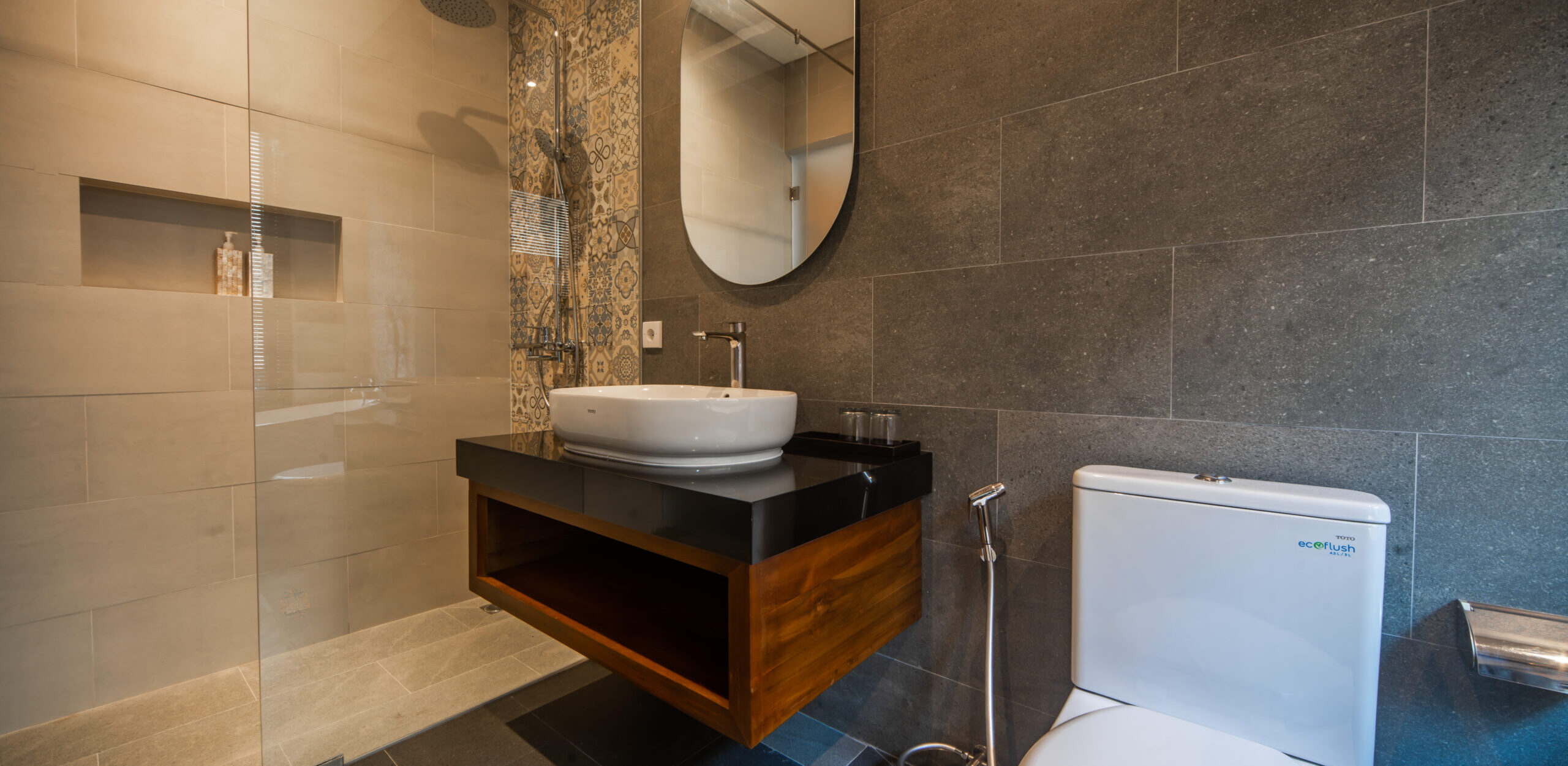 One Bedroom Private with Jacuzzi